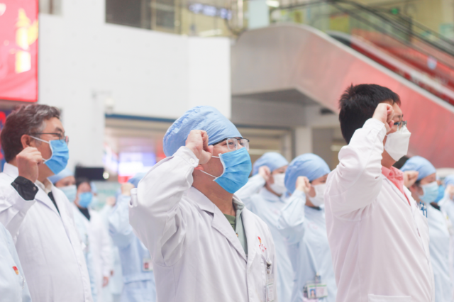 金沙洲医院106名医务工作者争相请战援鄂抗疫一线